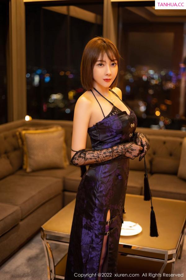 闫雪松 松果儿 [XiuRen]高清写真图 2022.01.05 No.4422 果儿Victoria第12张图片